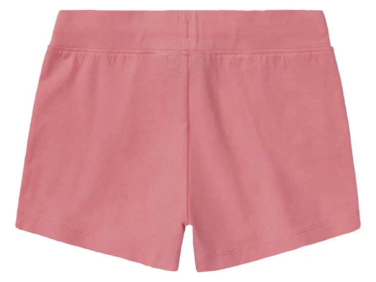 Short fille