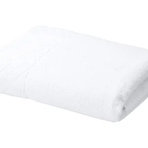 Serviette de douche ou drap de bain en éponge