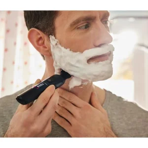 Tondeuse à barbe à lame unique